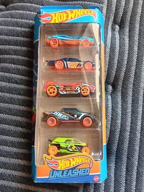 Hot Wheels Unleashed 5 pack